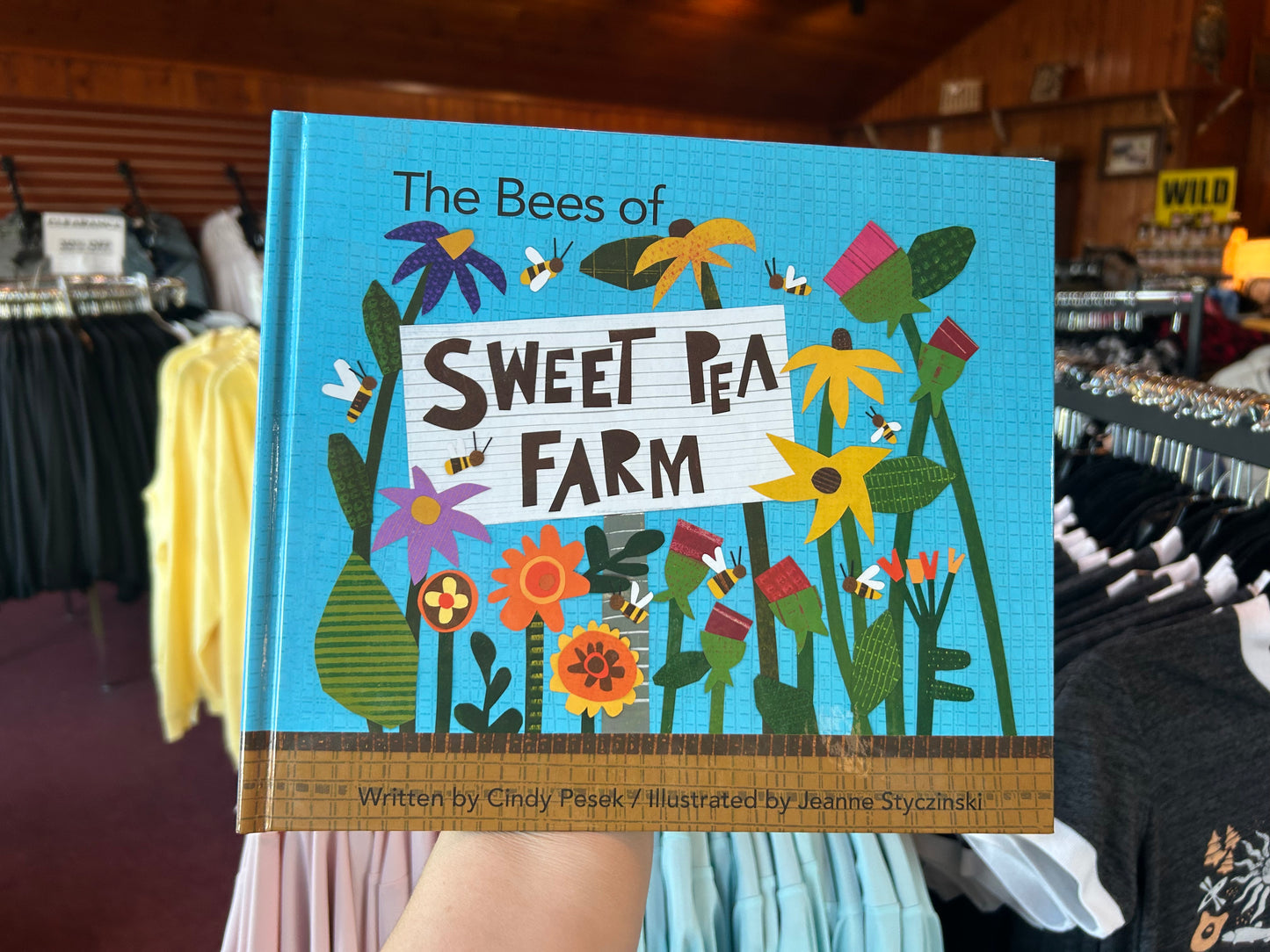 The Bees of Sweet Pea Farm Book
